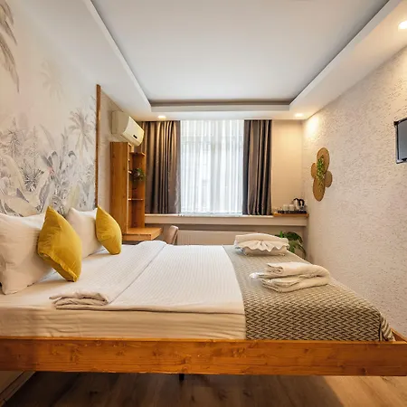 Sayeban Gold Hotel *